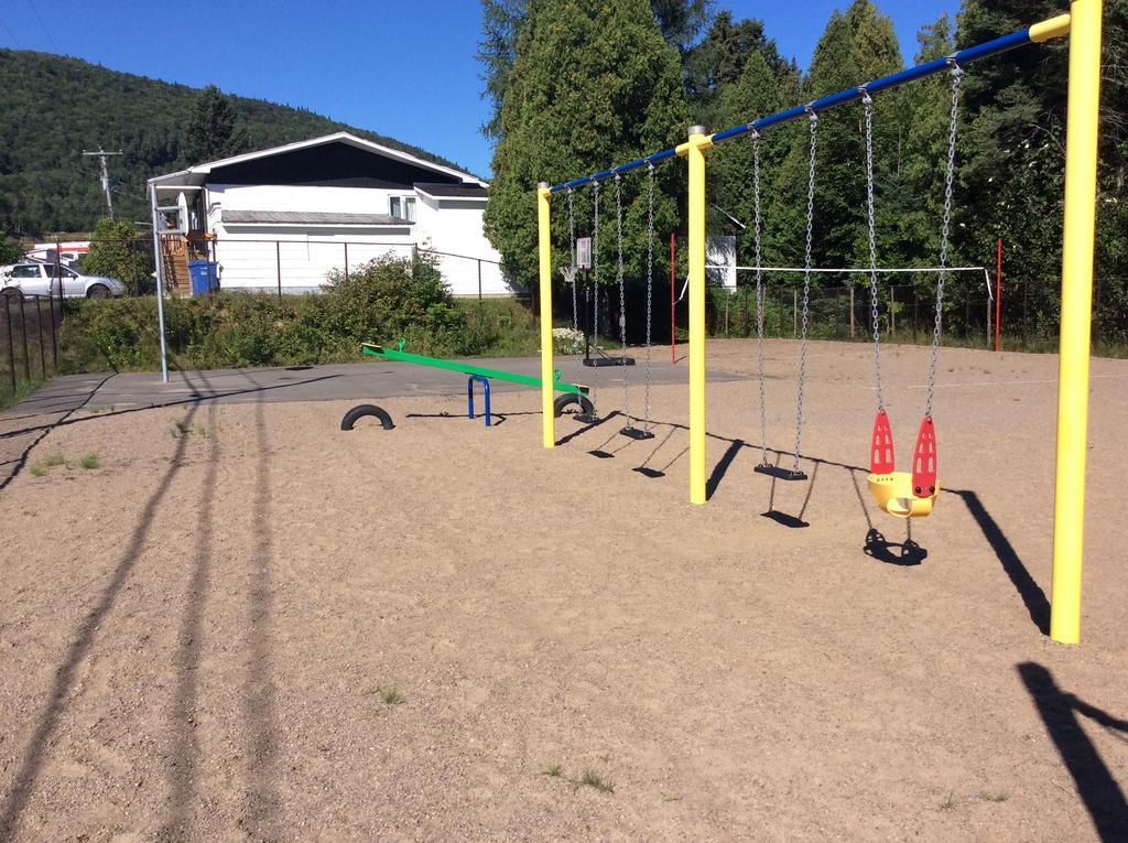 Camping Le 4 Chemins LʼAnse-Saint-Jean Chambre photo