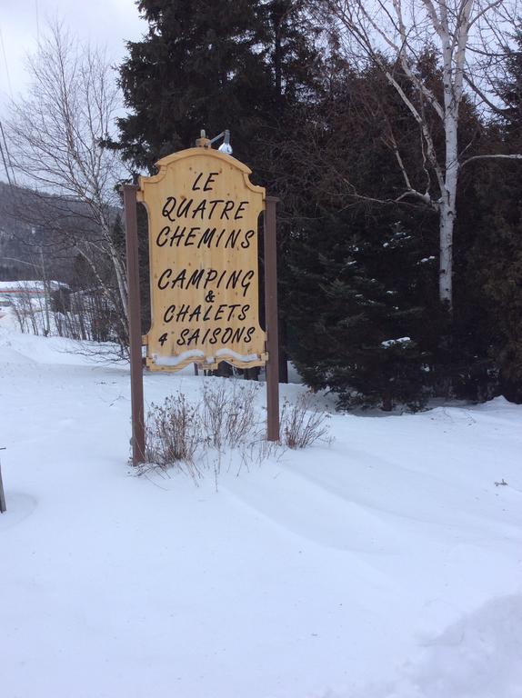 Camping Le 4 Chemins LʼAnse-Saint-Jean Extérieur photo